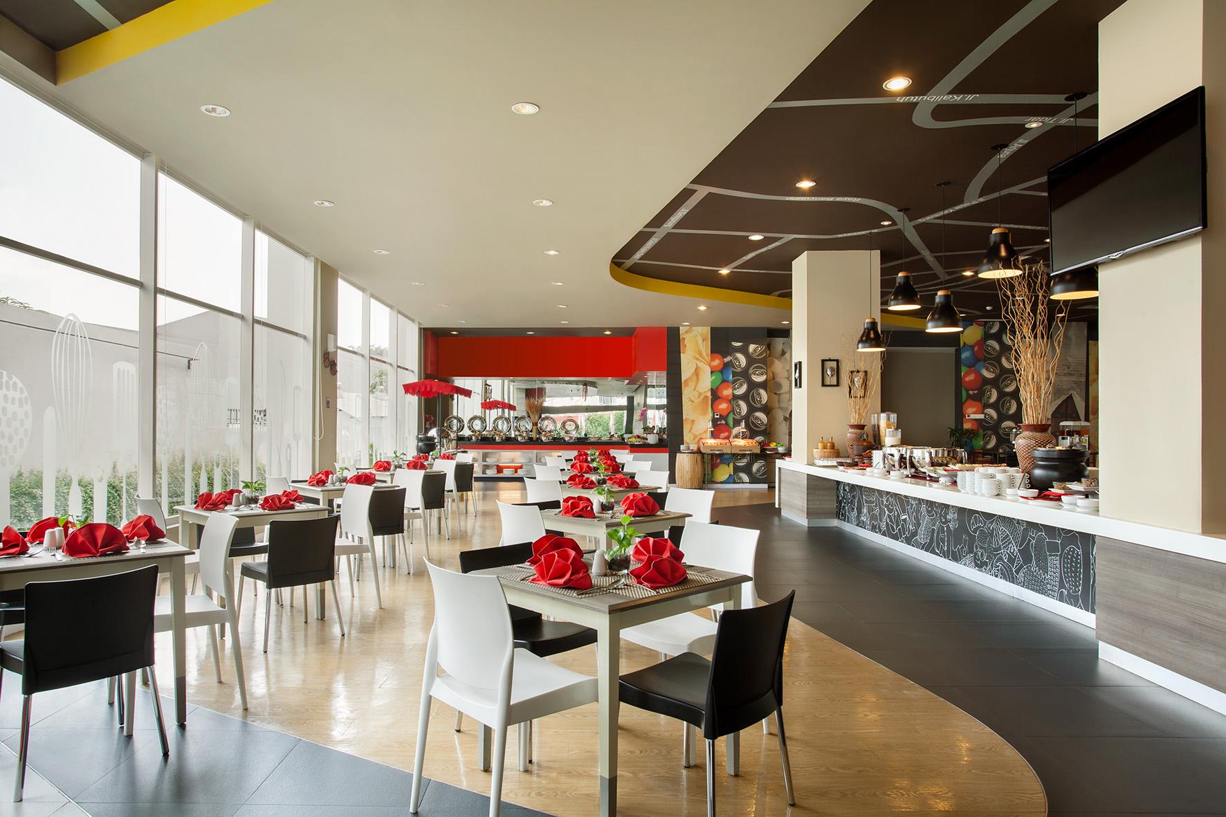 Ibis Surabaya City Center Exteriör bild