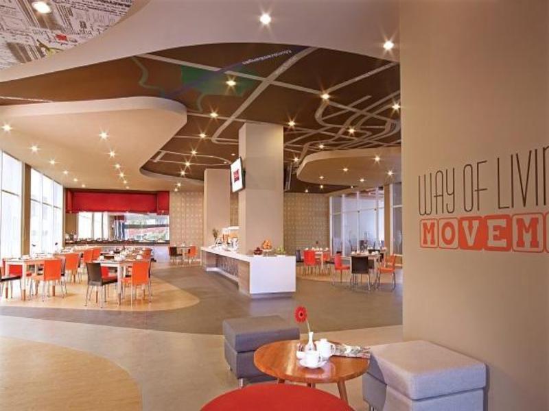 Ibis Surabaya City Center Exteriör bild