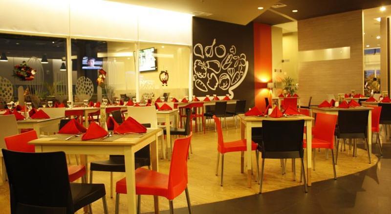 Ibis Surabaya City Center Exteriör bild