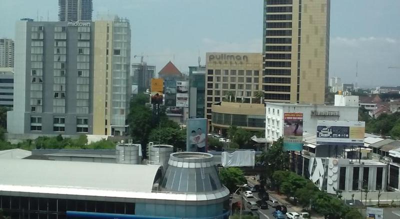 Ibis Surabaya City Center Exteriör bild